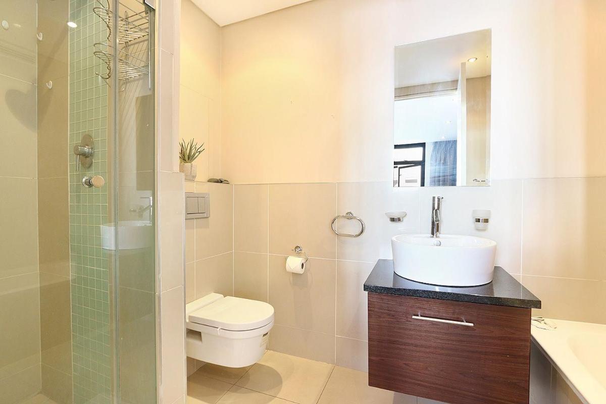 Eden On The Bay 118 By Hostagents Apartment Bloubergstrand Luaran gambar